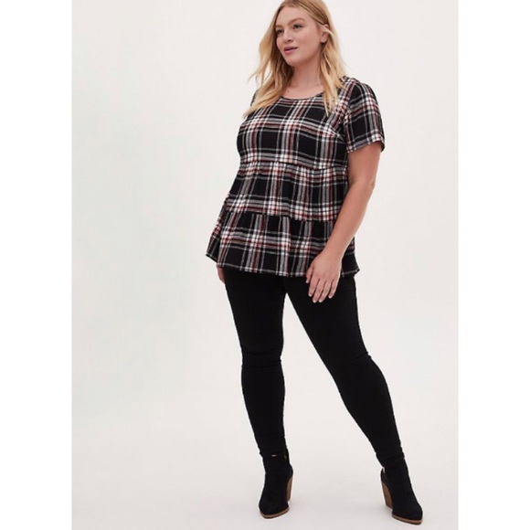 🆕 Black & Red Plaid Shirred Hem Top 0 L 12 NWT Torrid New! Blouse - Picture 2 of 6